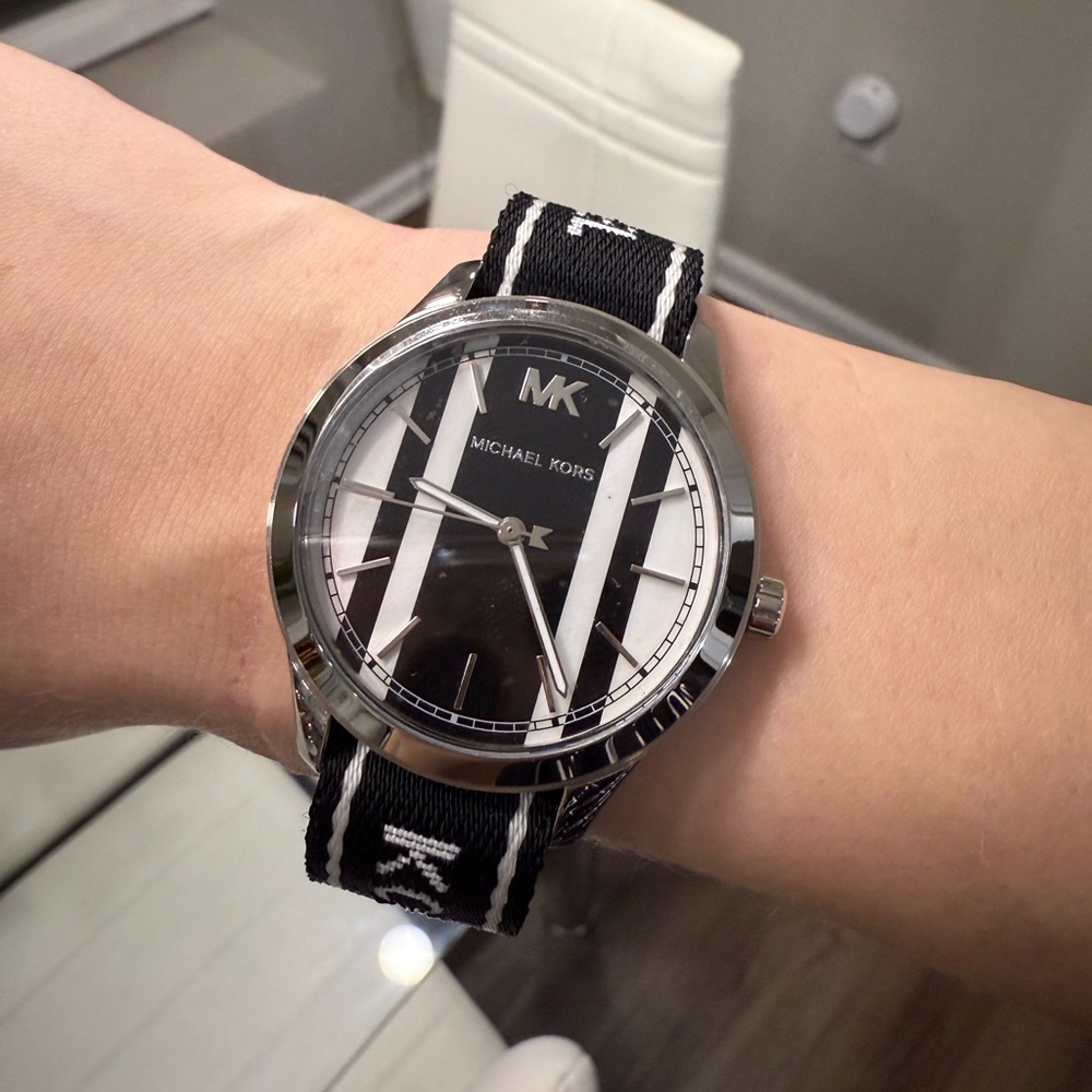 Michael Kors watch NEW